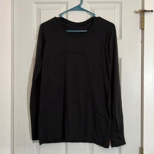 Black Long Sleeve DriFit LuLuLemon top